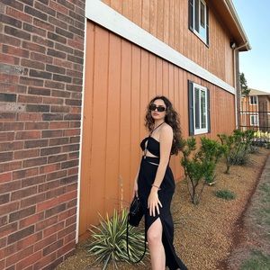 Meet your Posher, Negin